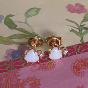 Beautiful Elegant Solid 14K Gold Natural Heart Opal Gen. Diamond Stud Earrings.